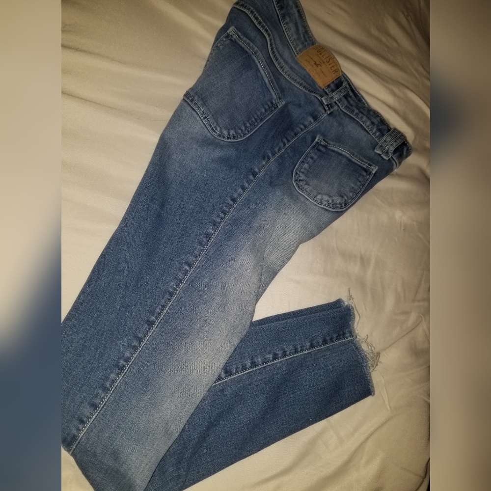 Hollister high waisted skinny jeans